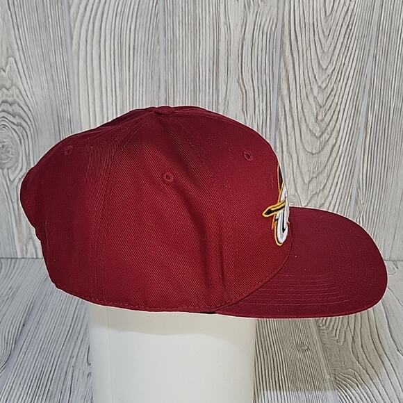 Fan Favorite Cleveland Cavaliers Snapback Hat - Picture 2 of 8